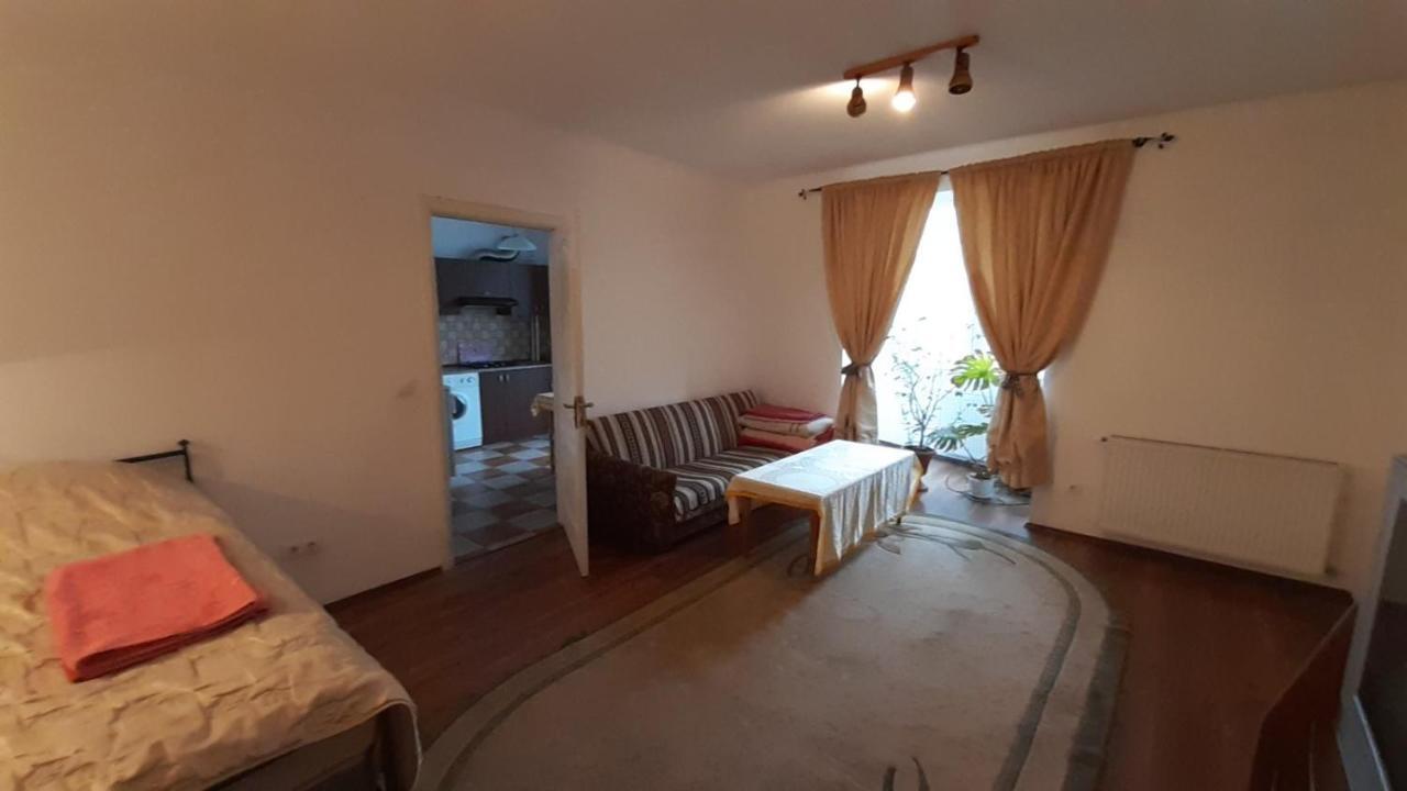 Apartment Na Saharova Ivano-Frankivsk Buitenkant foto